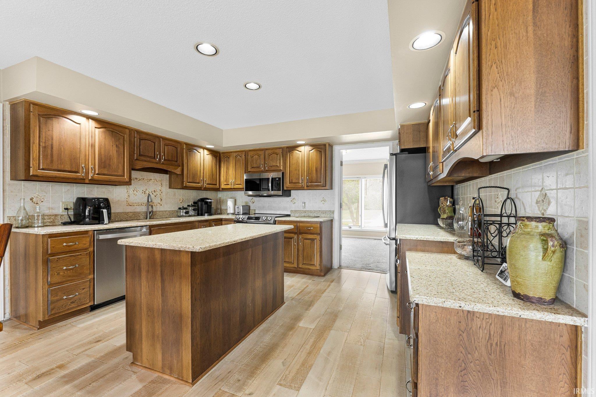 7136 Pine Lake Road Fort Wayne, IN 46814 - Photo 15 of 35