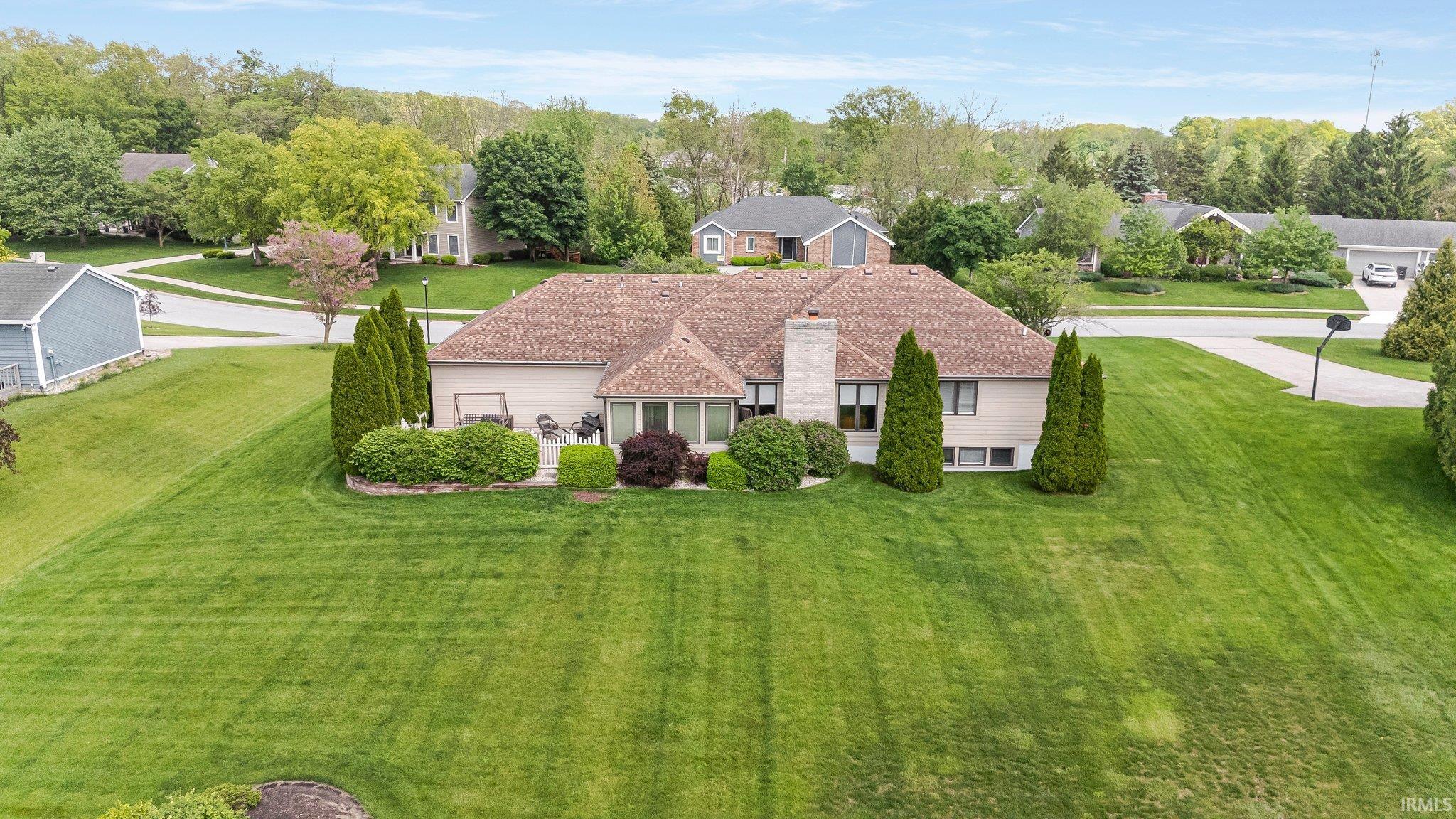 7136 Pine Lake Road Fort Wayne, IN 46814 - Photo 4 of 35