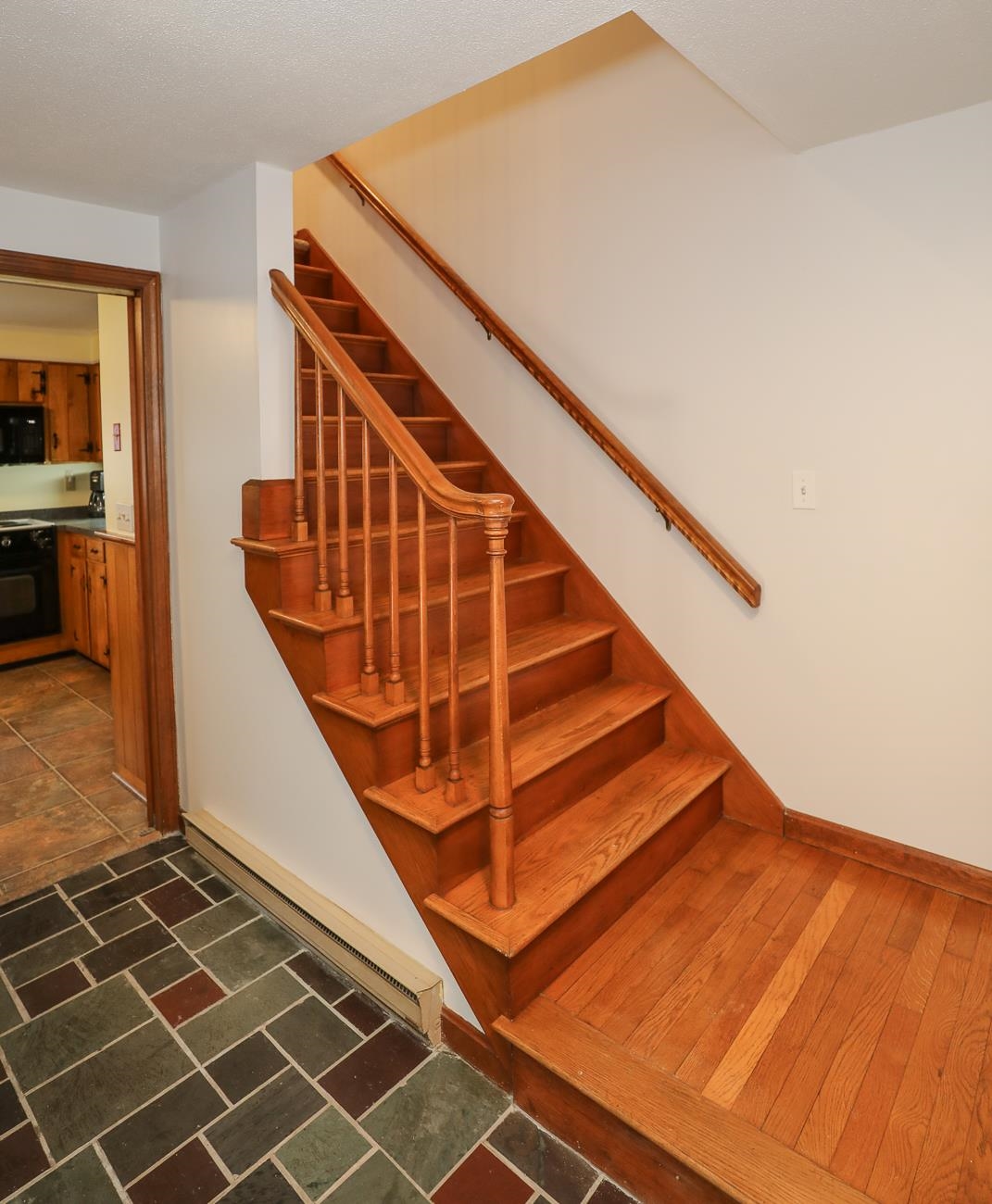 484 Woodlawn Ridge Road Pembroke, NH 03275 - Photo 22 of 34