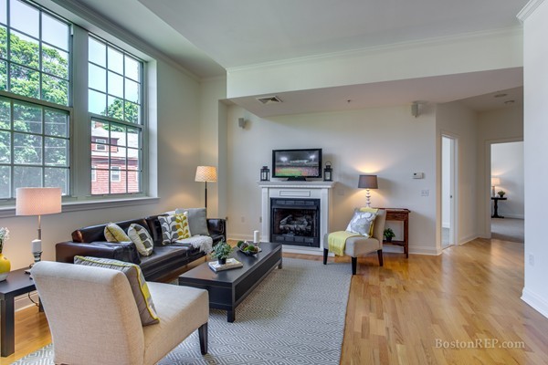 45 Rantoul Street, Unit 203 Beverly, MA 01915 - Photo 15 of 23 Gallery Image 15