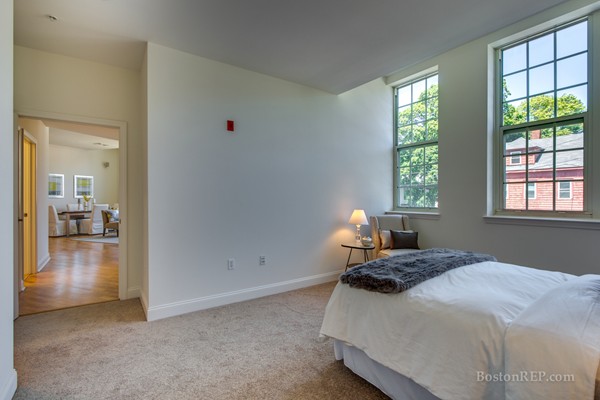 45 Rantoul Street, Unit 203 Beverly, MA 01915 - Photo 20 of 23 Gallery Image 20