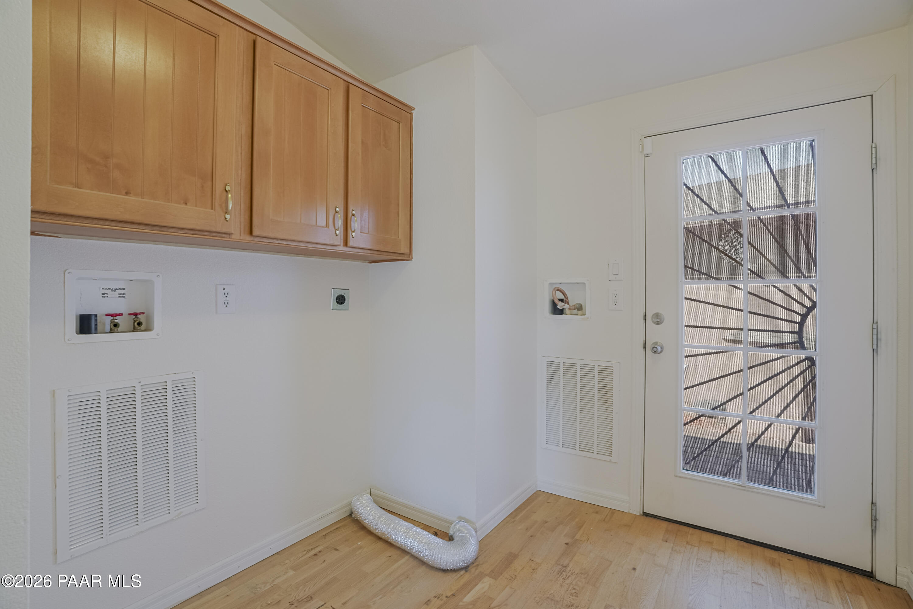 1699 Trinity Lane Dewey, AZ 86327 - Photo 24 of 45 Laundry Room