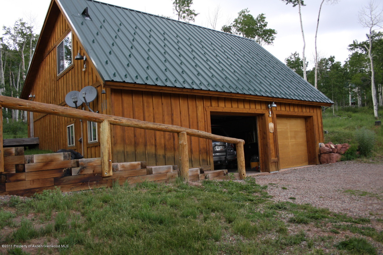 227 Hawk Lane Basalt, CO 81621 - Photo 12 of 24 Garage