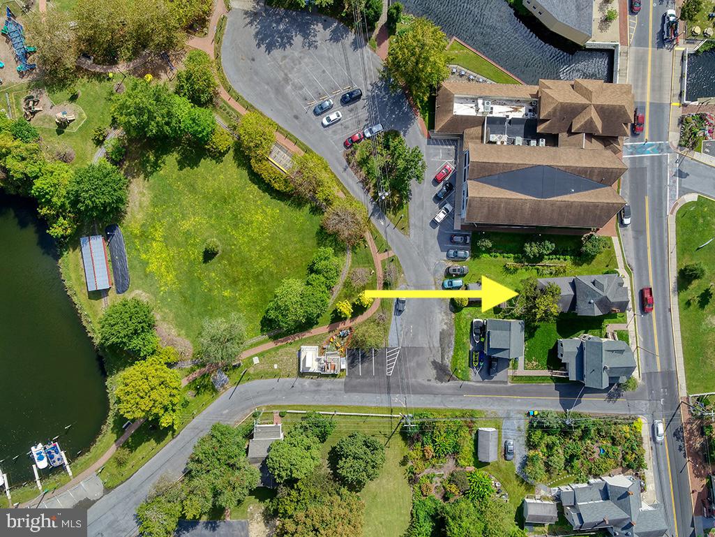 129 Union Street Milton, DE 19968 - Photo 9 of 41 an aerial view of a house with swimming pool garden and patio