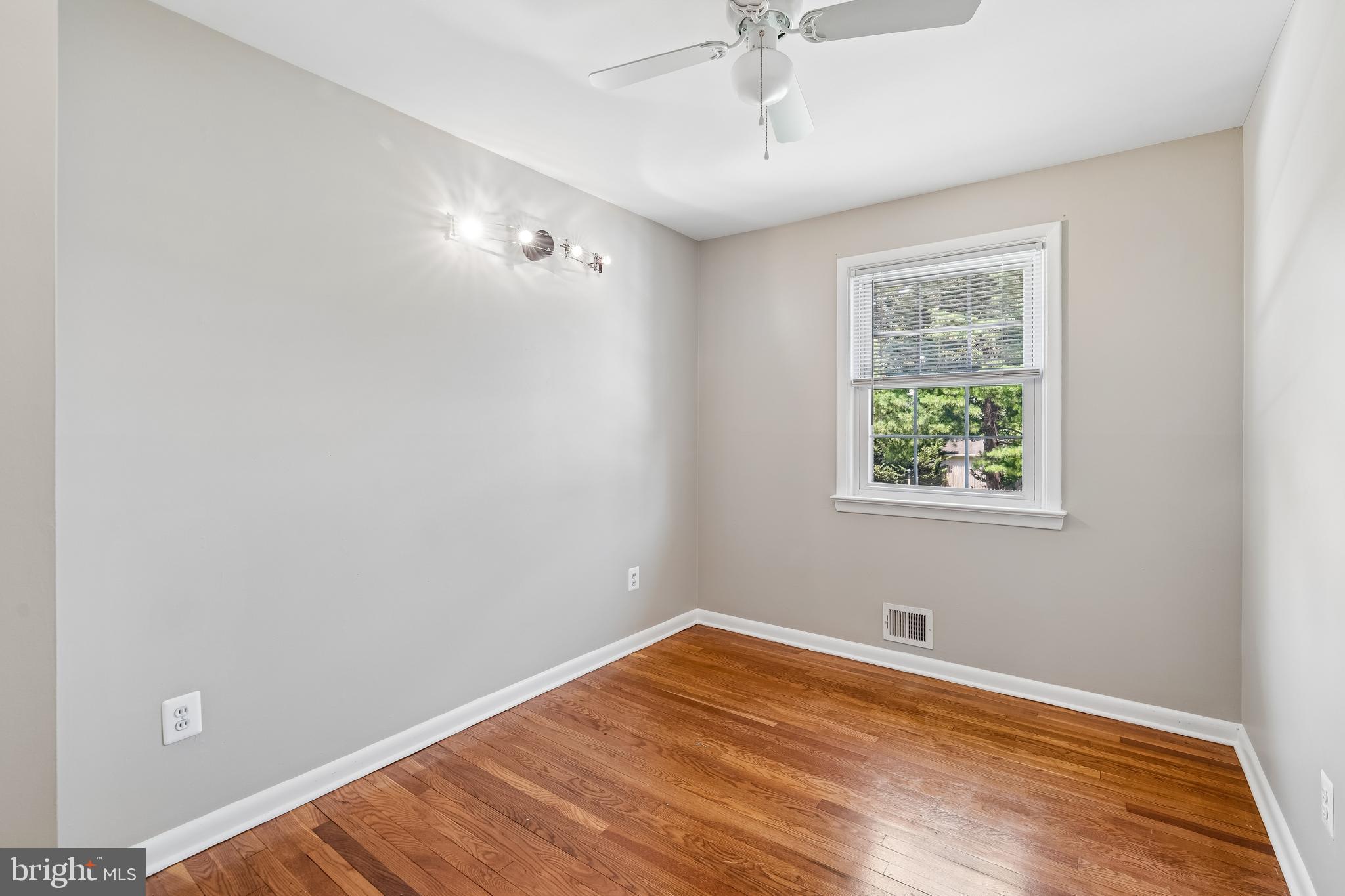 1103 Playford Lane Silver Spring, MD 20901 - Photo 11 of 30 Bedroom 2
