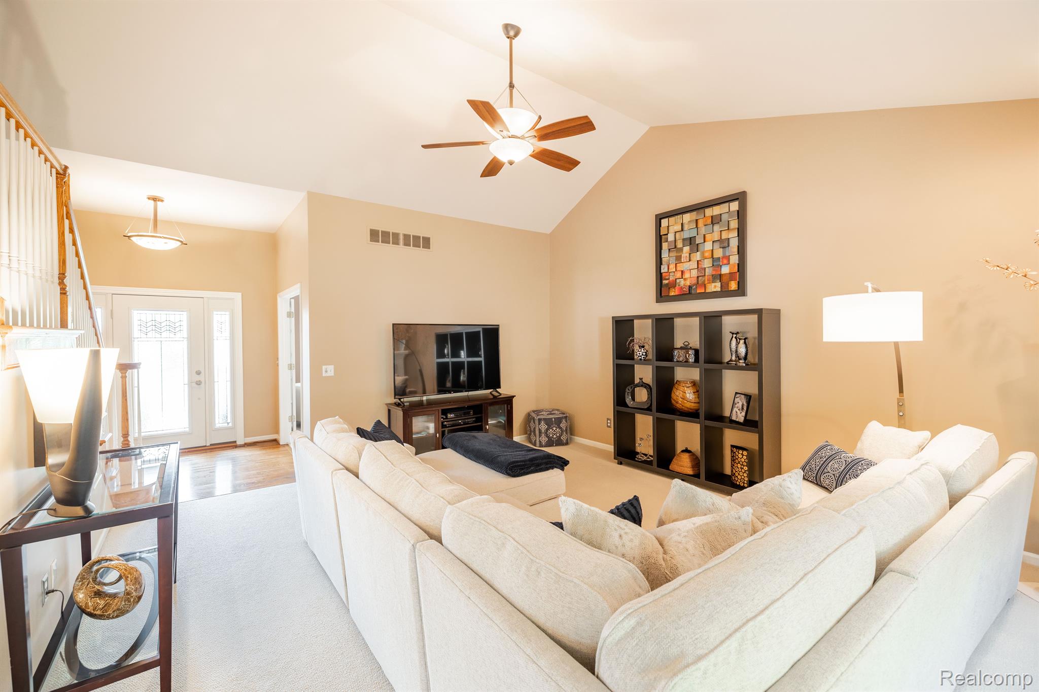 8464 Lake Road Grosse Ile, MI 48138 - Photo 8 of 44 Additional great room view