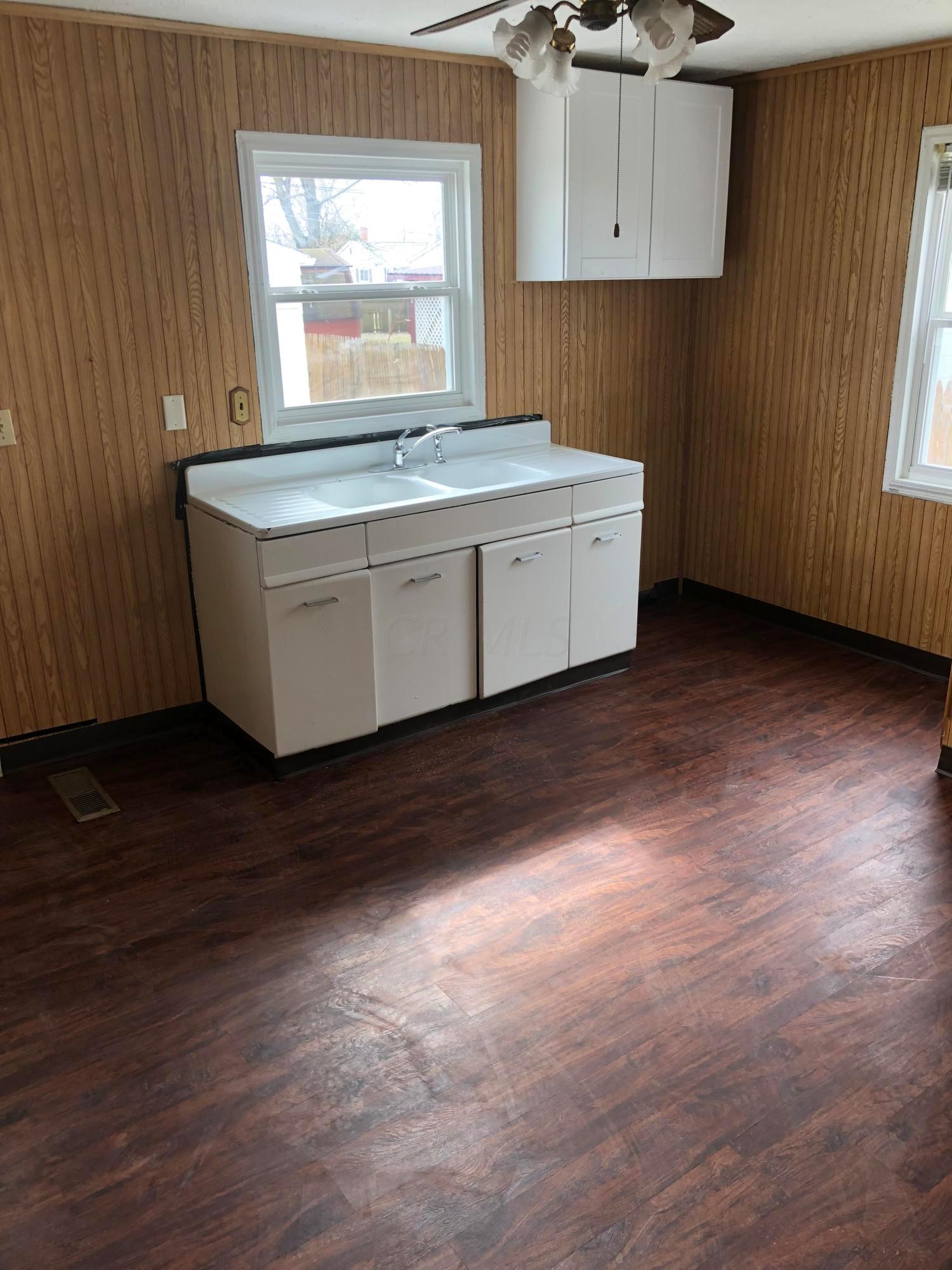 539 Stockbridge Road Columbus, OH 43207 - Photo 7 of 9 Gallery Image 7