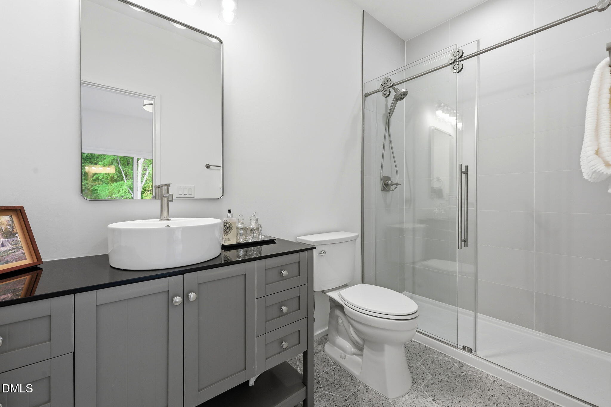 619 Glascock Street Raleigh, NC 27604 - Photo 27 of 44 35-web-or-mls-img_1137
