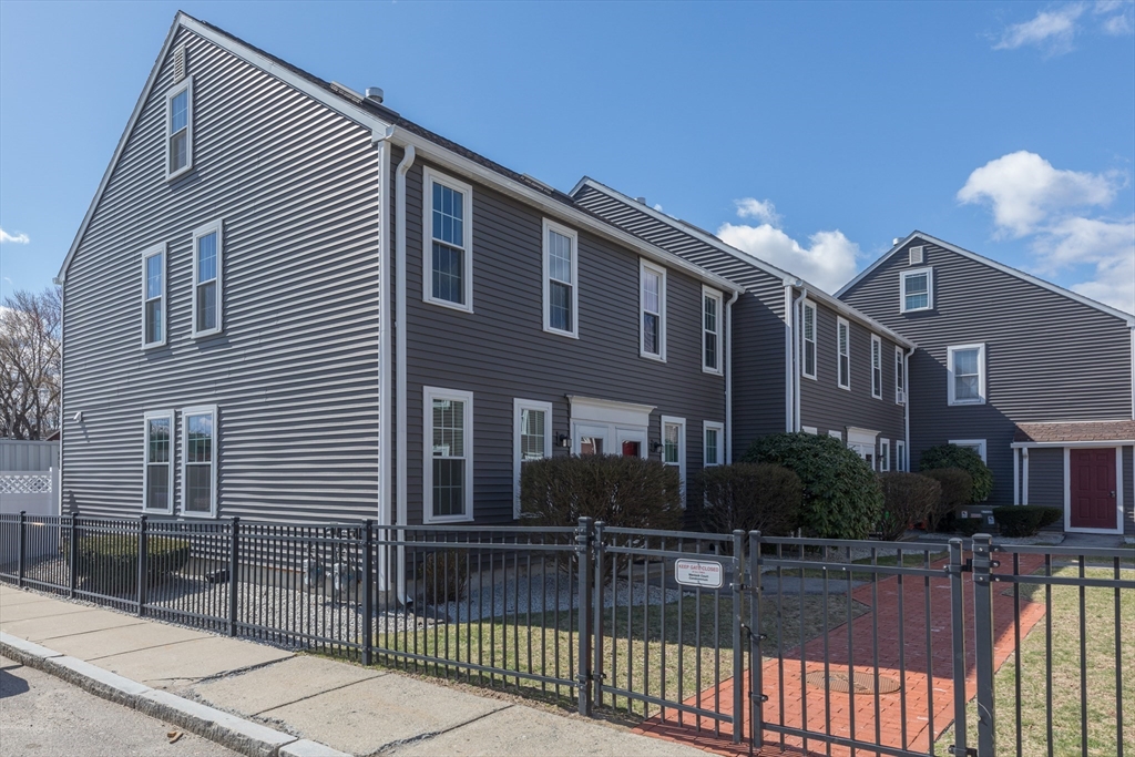 45 Wenlock Road, Unit 45 Boston, MA 02122 - Photo 13 of 14 Gallery Image 13