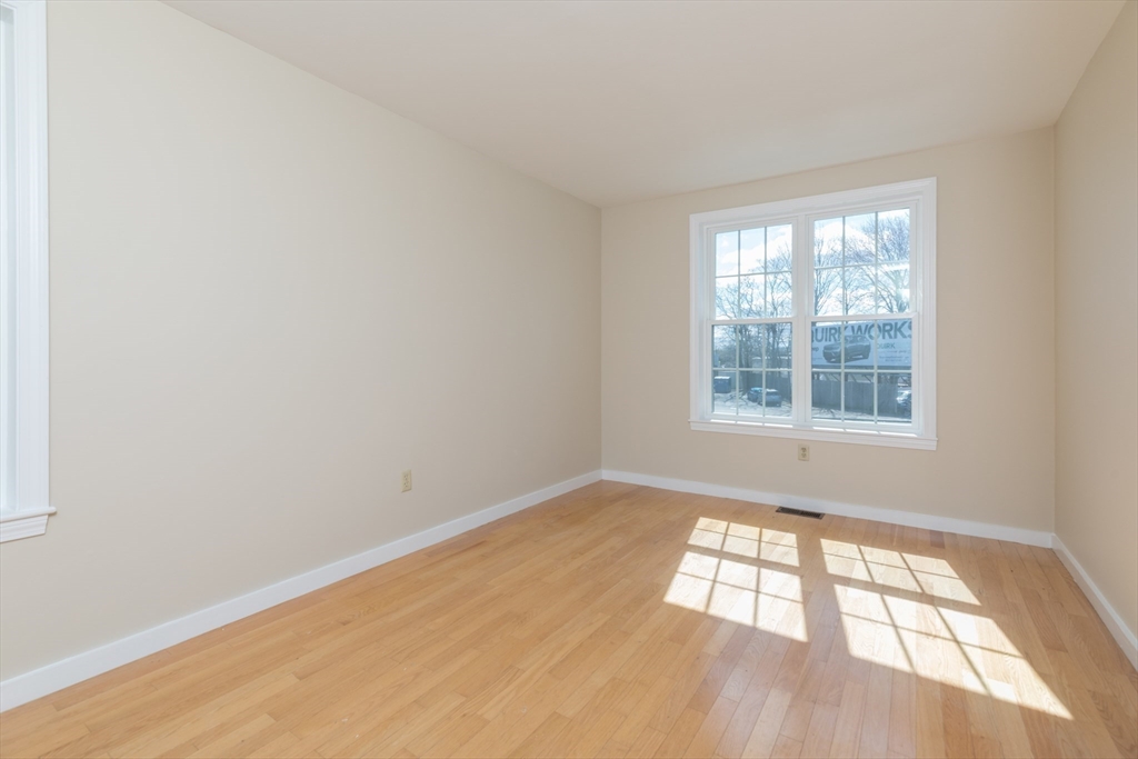 45 Wenlock Road, Unit 45 Boston, MA 02122 - Photo 6 of 14 Gallery Image 6