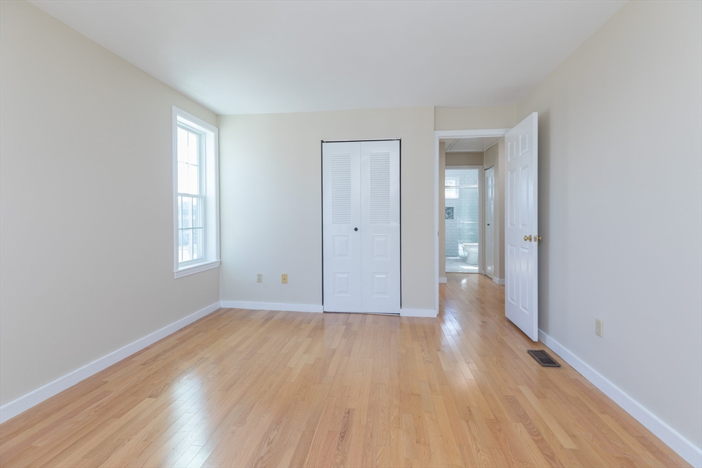 45 Wenlock Road, Unit 45 Boston, MA 02122 - Photo 8 of 14 Gallery Image 8
