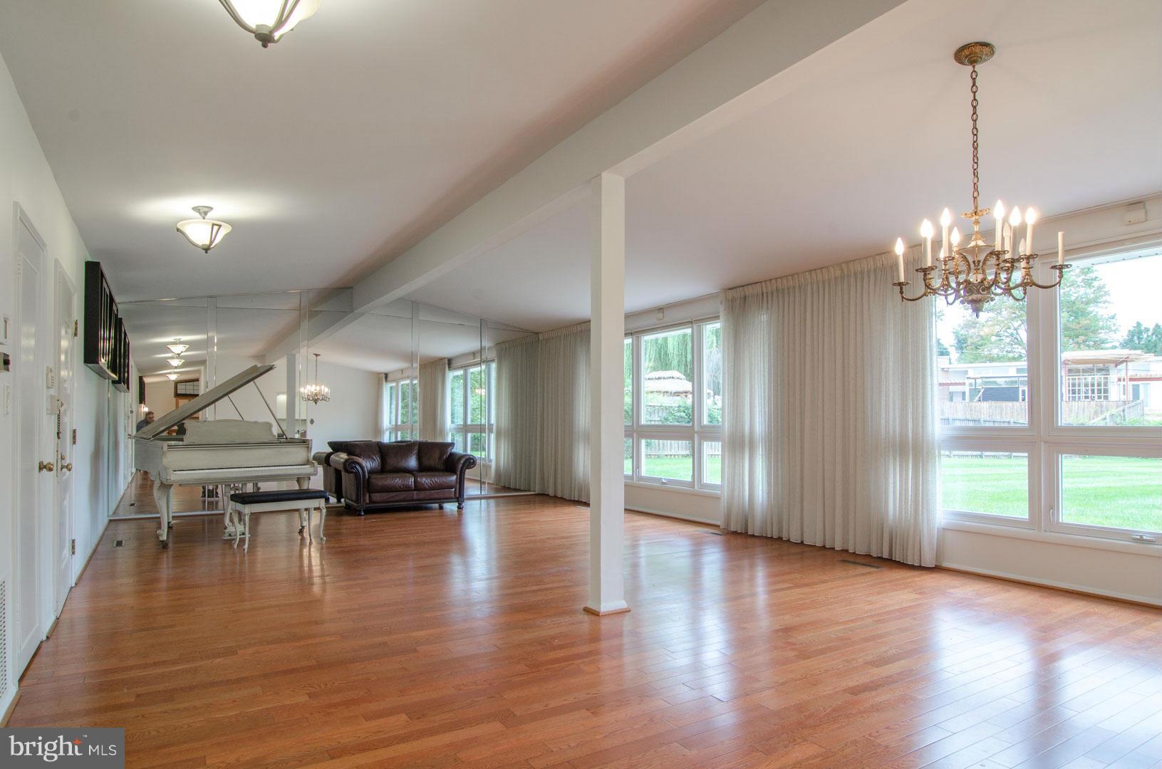 3312 Old Forest Road Baltimore, MD 21208 - Photo 7 of 25 Interior (General)