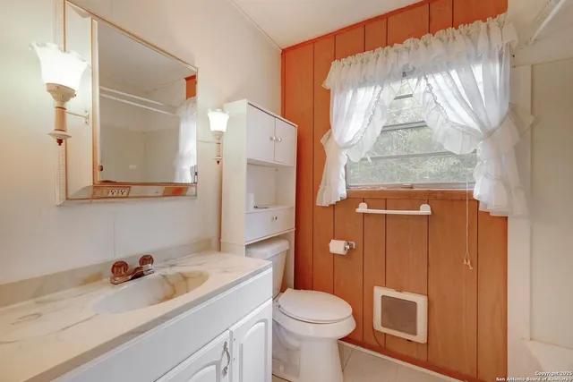 $295,000 | 309 8th Street, Blanco, TX 78606