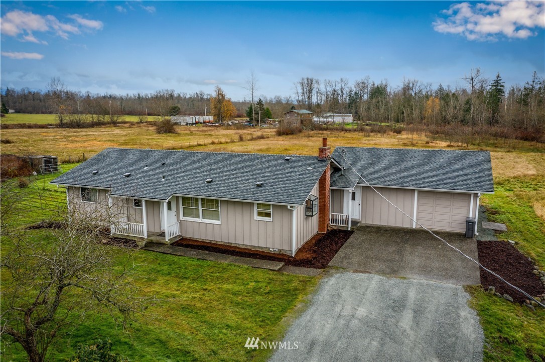 17168 Bow Hill Road Bow, WA 98232 - Photo 4 of 39 Gallery Image 4