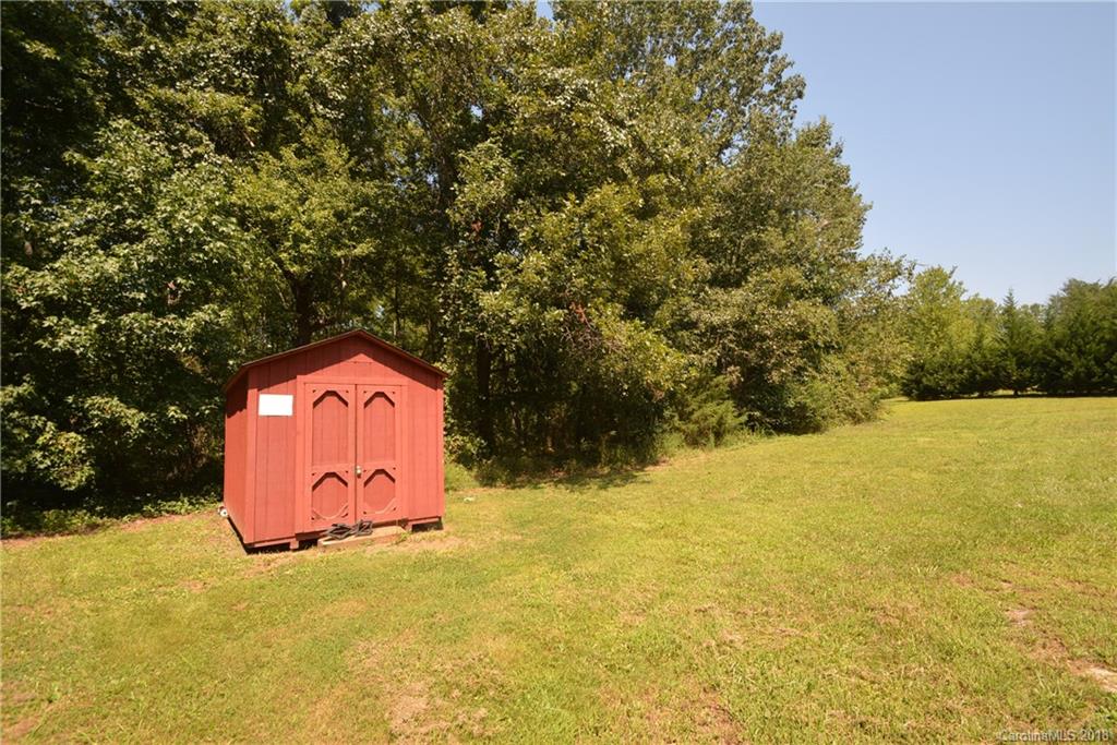4885 Anderson Mountain Road Maiden, NC 28650 - Photo 8 of 36 Gallery Image 8