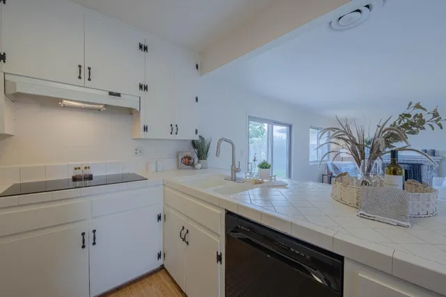 $729,000 | 572 Inca Way, Salinas, CA 93906