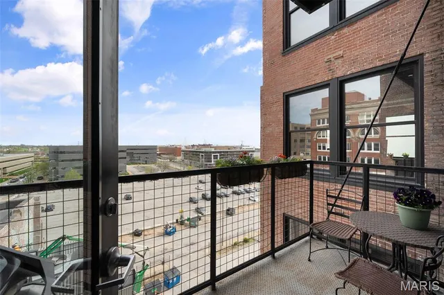 $190,000 | 1015 Washington Avenue, Unit 508, St. Louis, MO 63101