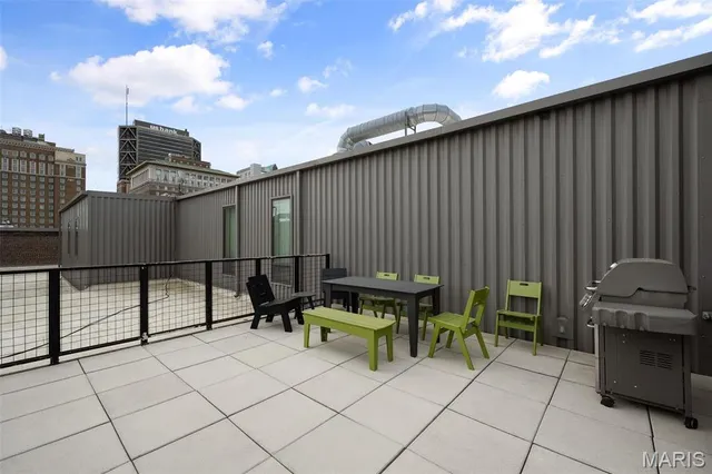 $190,000 | 1015 Washington Avenue, Unit 508, St. Louis, MO 63101