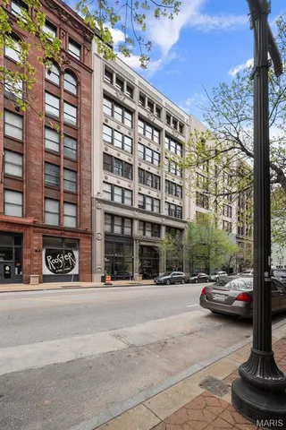 $190,000 | 1015 Washington Avenue, Unit 508, St. Louis, MO 63101