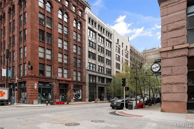 $190,000 | 1015 Washington Avenue, Unit 508, St. Louis, MO 63101