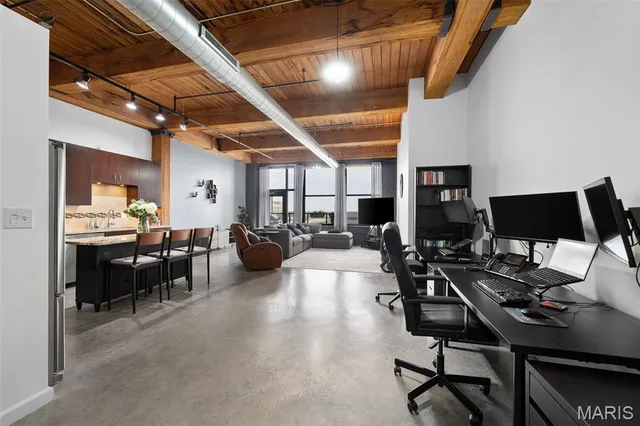 $190,000 | 1015 Washington Avenue, Unit 508, St. Louis, MO 63101