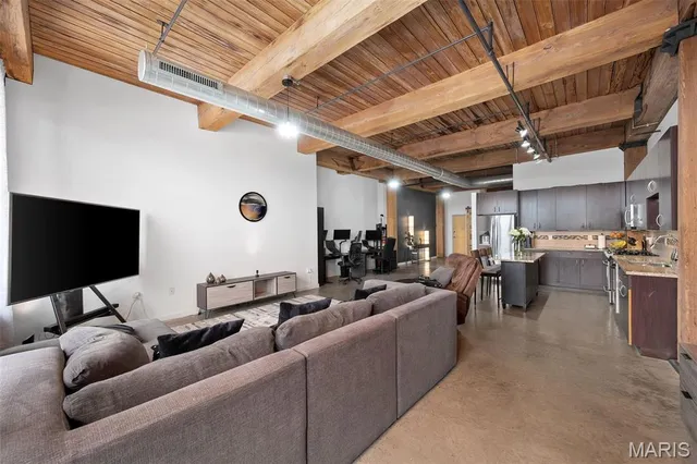 $190,000 | 1015 Washington Avenue, Unit 508, St. Louis, MO 63101