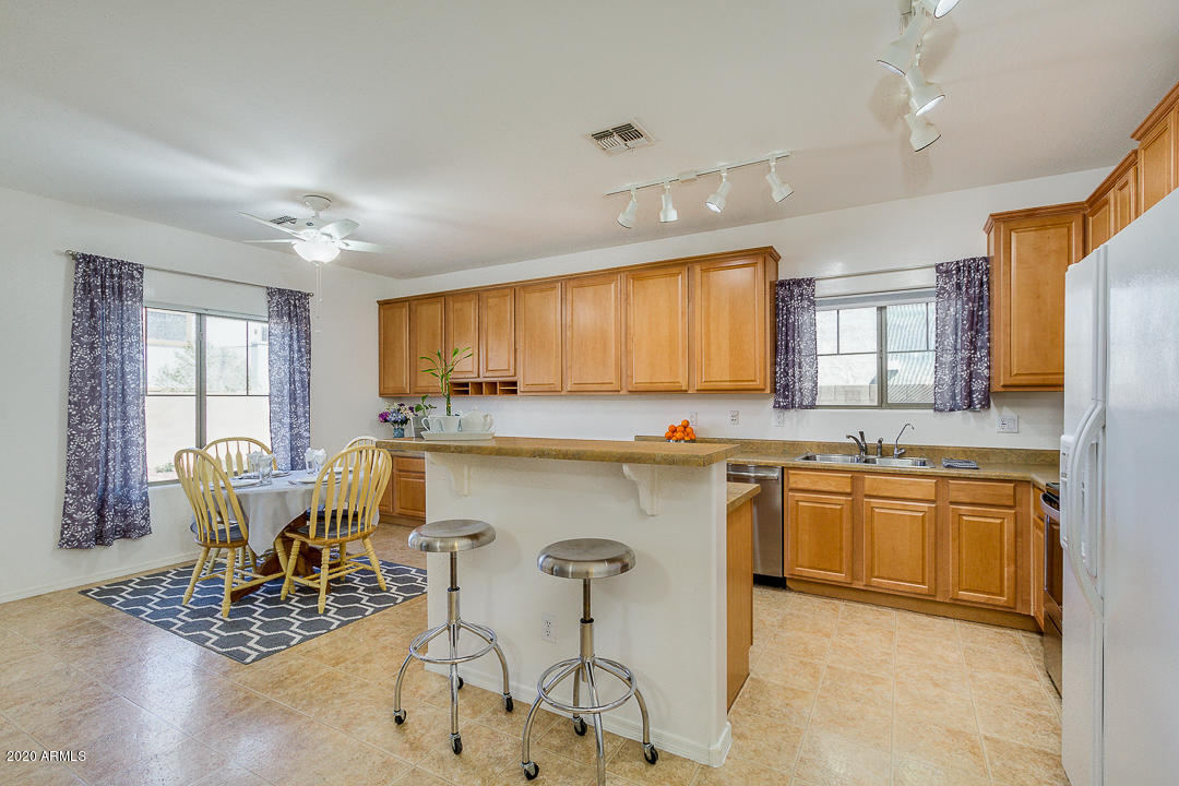 45418 West Rhea Road Maricopa, AZ 85139 - Photo 12 of 39