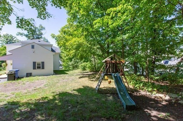 526 Mammoth Road Londonderry, NH 03053 - Photo 39 of 40