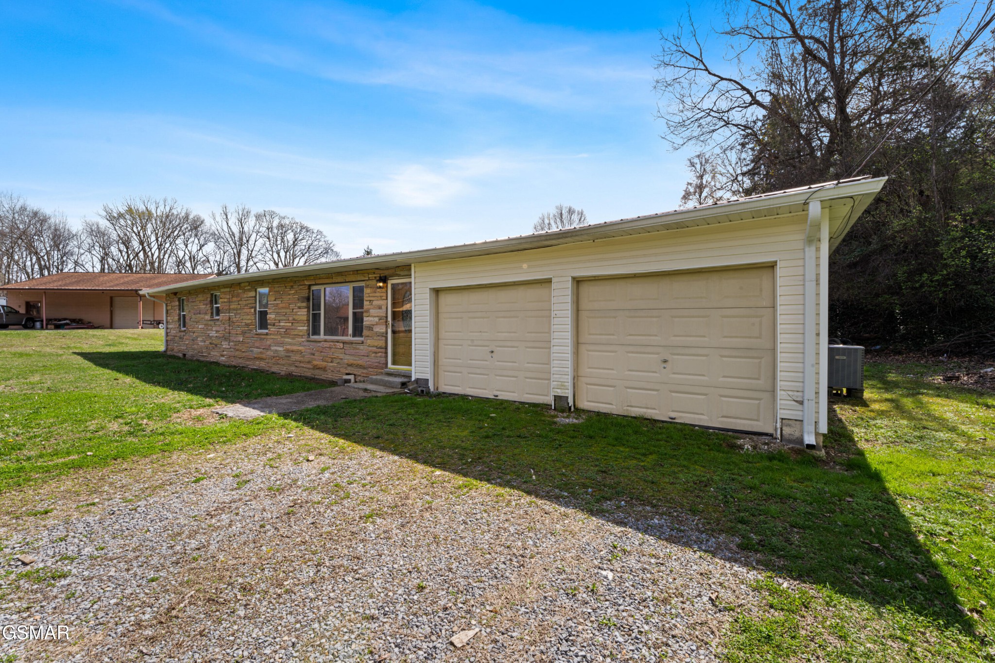1025 Scarlet Road Newport, TN 37821 - Photo 2 of 36 Gallery Image 2