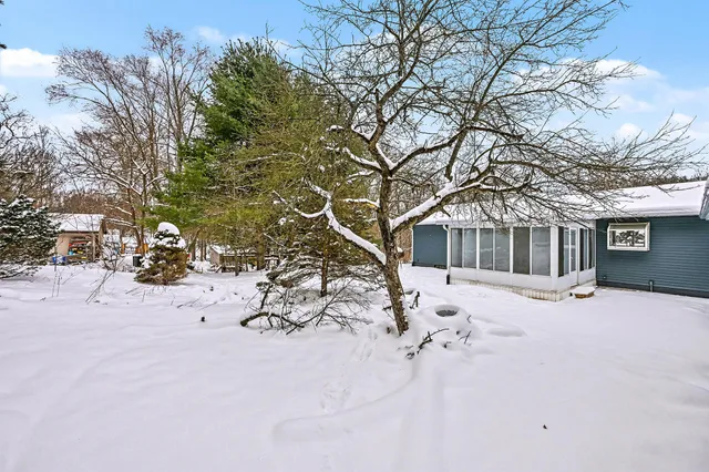 $329,900 | 9689 Big Rock Drive, Kalamazoo, MI 49009