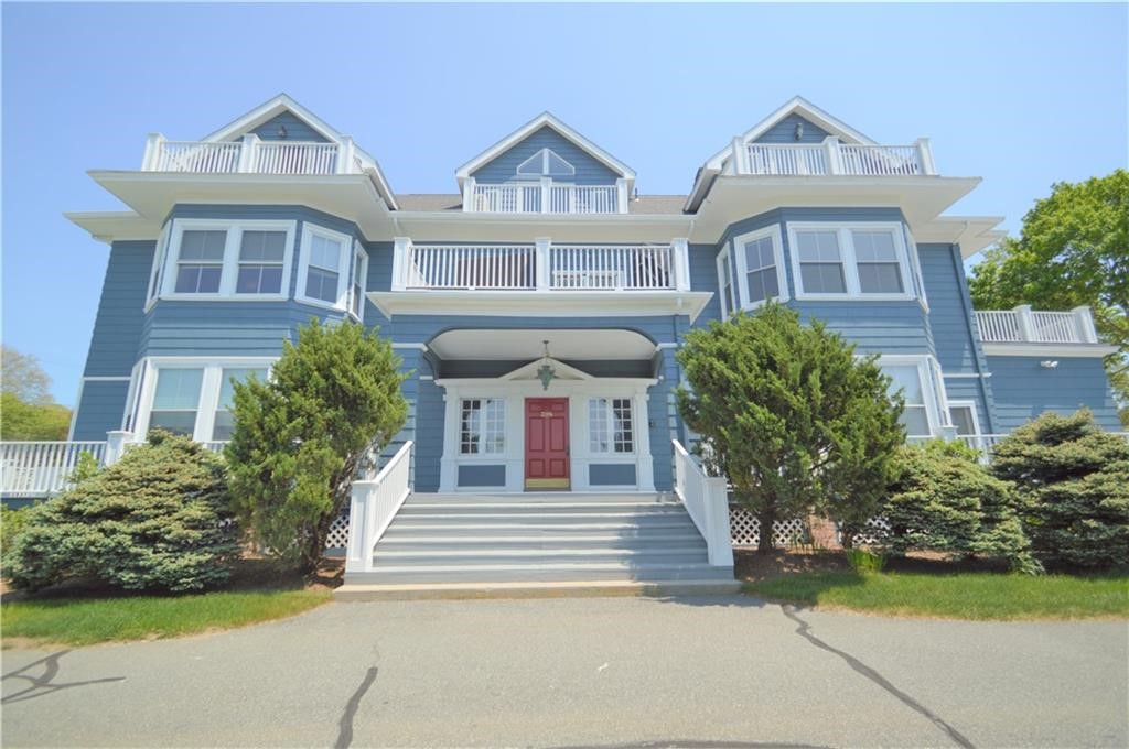 398 Wolcott Avenue, Unit 4 Middletown, RI 02842 - Photo 1 of 25