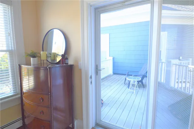 $2,300 | 398 Wolcott Avenue, Unit 4, Middletown, RI 02842