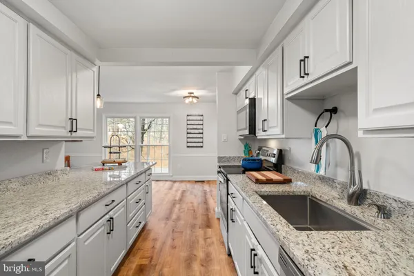 $590,000 | 6404 Patience Court, Alexandria, VA 22315