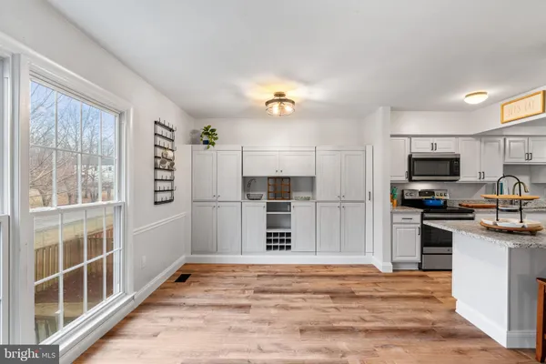 $590,000 | 6404 Patience Court, Alexandria, VA 22315