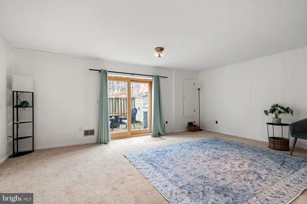 $590,000 | 6404 Patience Court, Alexandria, VA 22315