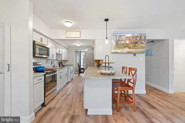 $590,000 | 6404 Patience Court, Alexandria, VA 22315