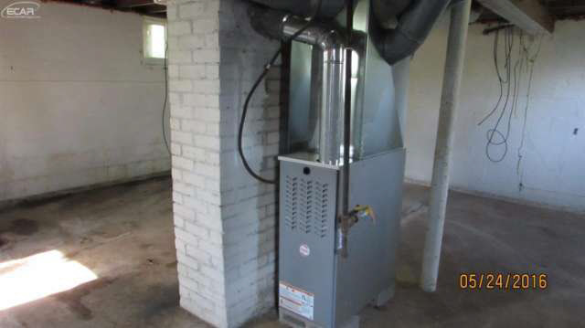 3137 West Stanley Road Mount Morris, MI 48458 - Photo 9 of 11 21167155-8.JPG