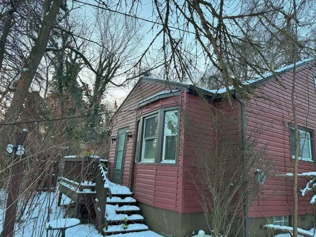 $62,800 | 42 Forest Road, Ambridge, PA 15003