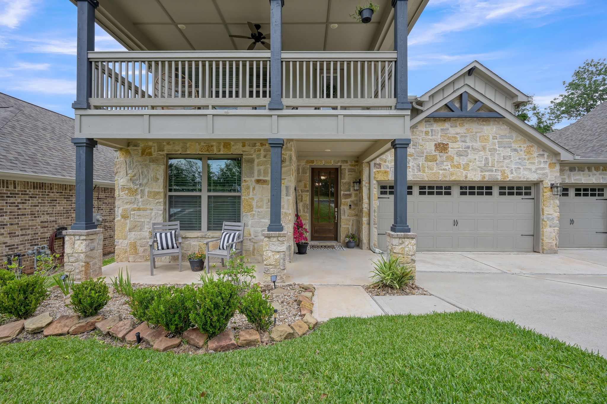 12469 Pebble View Drive Conroe, TX 77304 - Photo 3 of 41