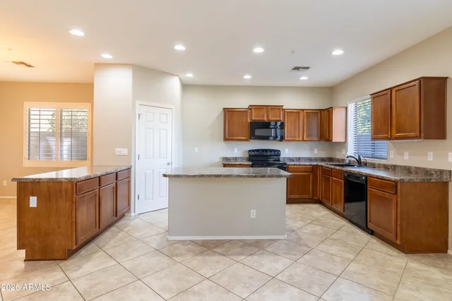 $2,150 | 3540 East Pinot Noir Avenue, Gilbert, AZ 85298