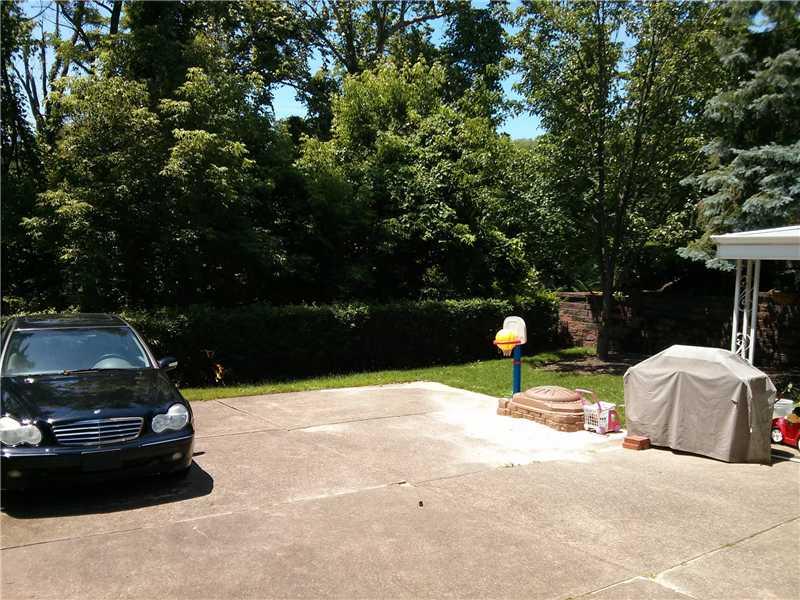 1345 Cathell Road Baldwin, PA 15236 - Photo 22 of 25 Parking Lot/Garage.