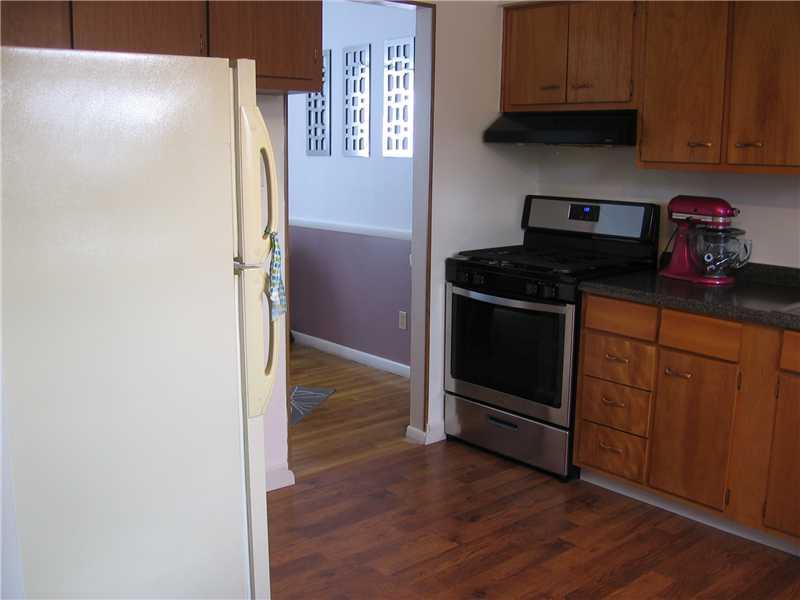 1345 Cathell Road Baldwin, PA 15236 - Photo 4 of 25 Kitchen.
