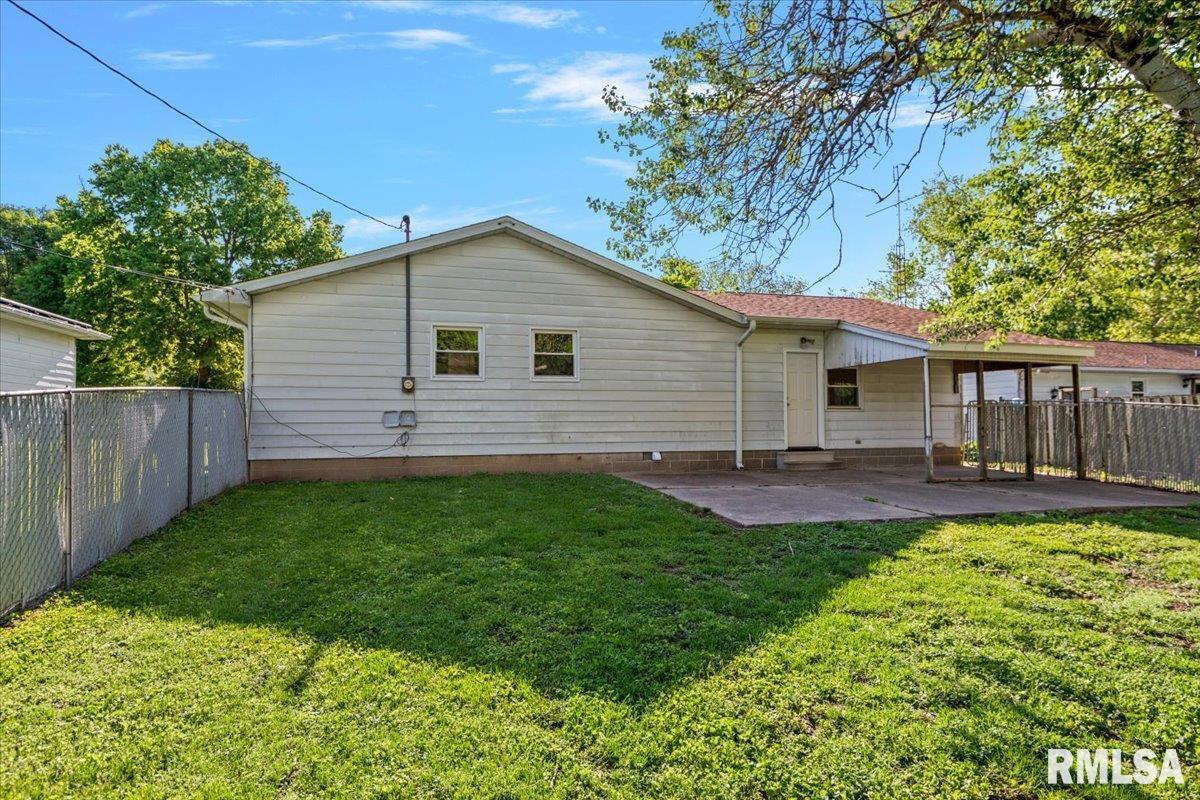 321 Park Street Rochester, IL 62563 - Photo 27 of 35