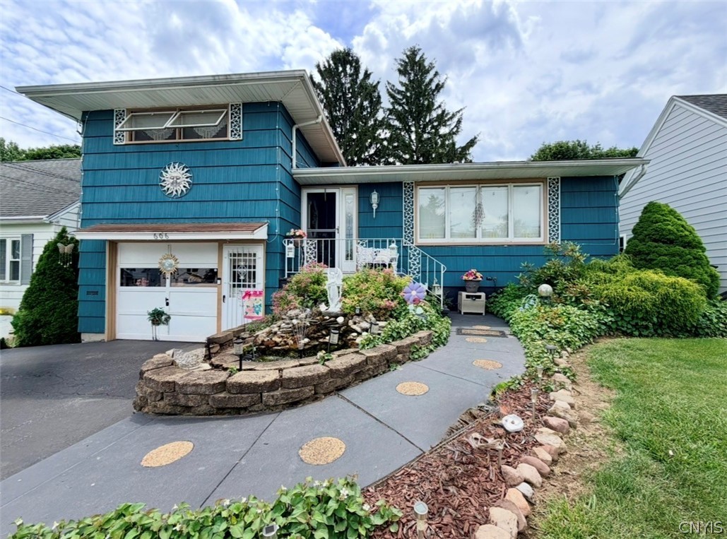 606 Berwick Road South Salina, NY 13208 - Photo 2 of 28