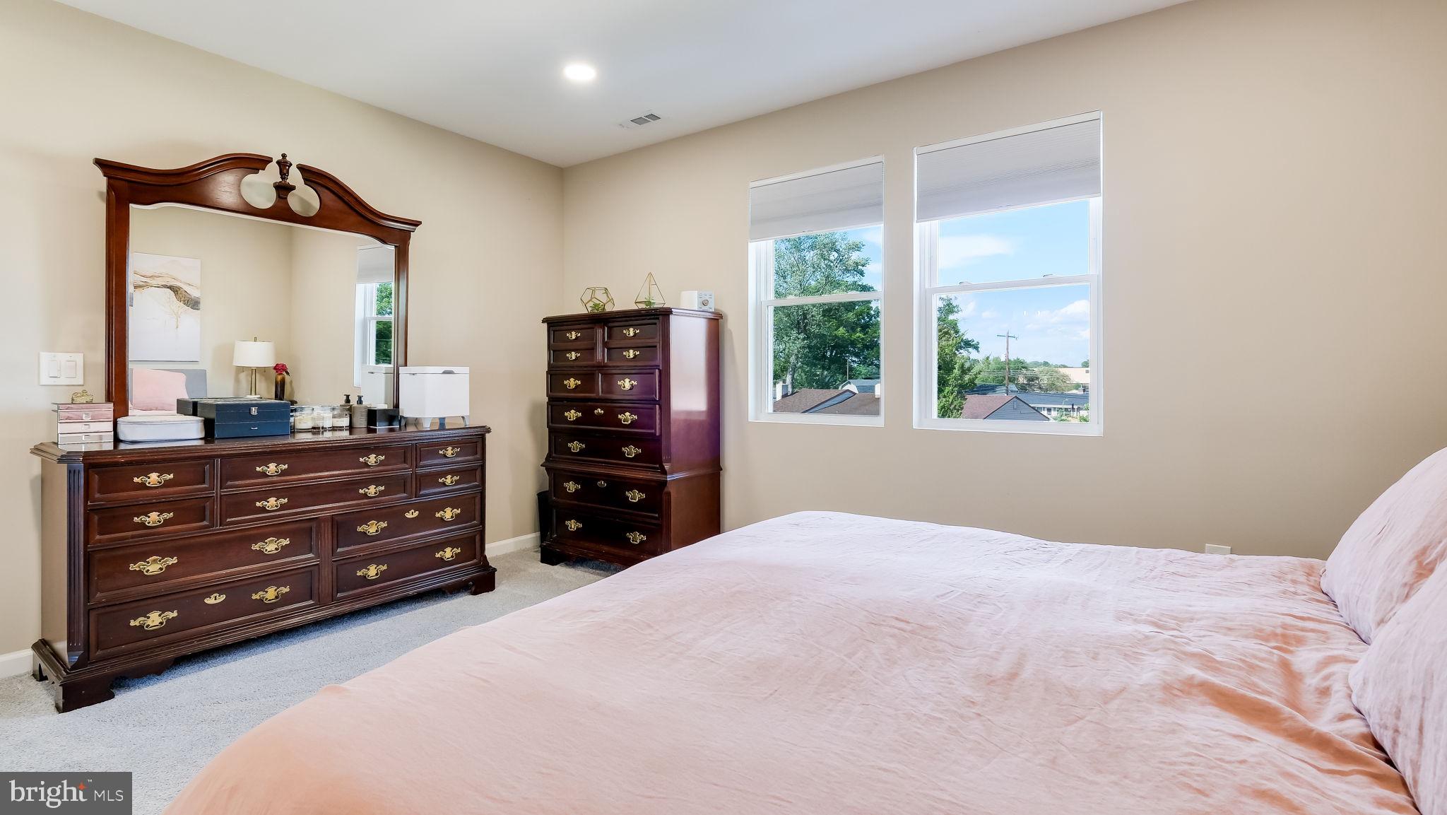 27 Bittersweet Road Levittown, PA 19057 - Photo 21 of 36 Primary Suite