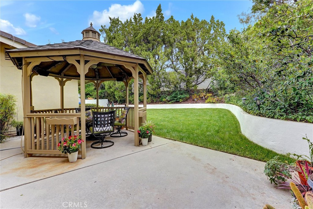 19238 Castlebay Lane Porter Ranch, CA 91326 - Photo 35 of 38 a view of outdoor space and porch