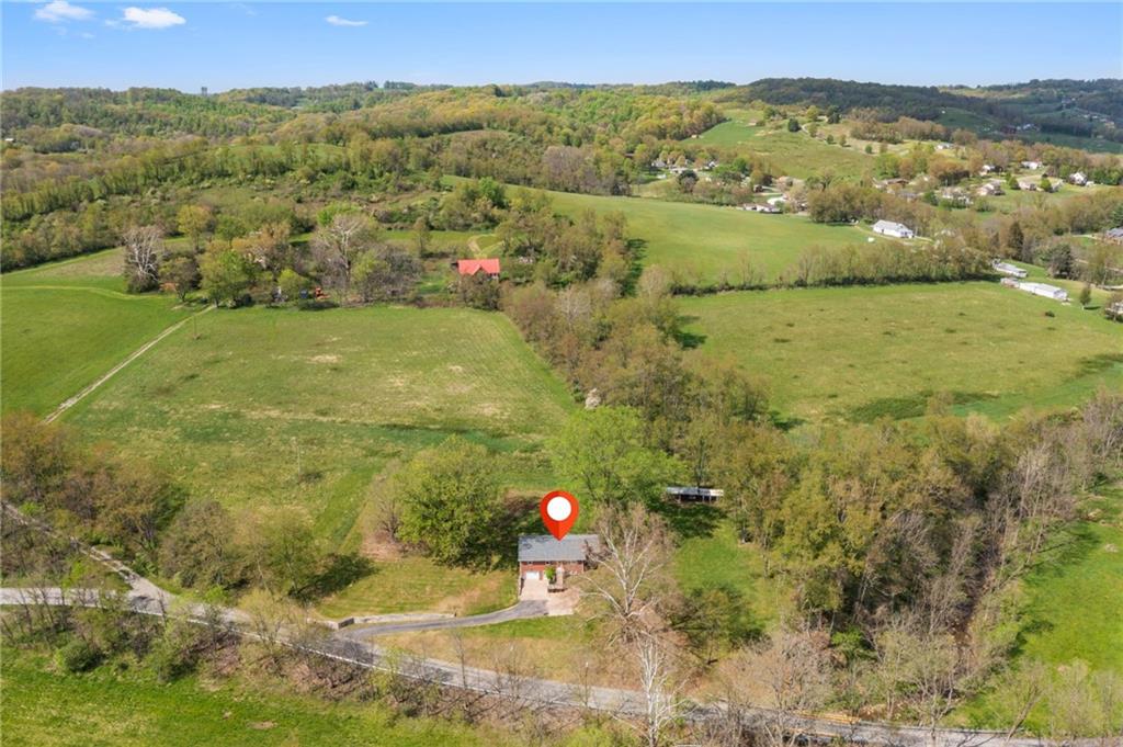 351 Pleasant Valley Road Washington, PA 15301 - Photo 40 of 41 a view of a city