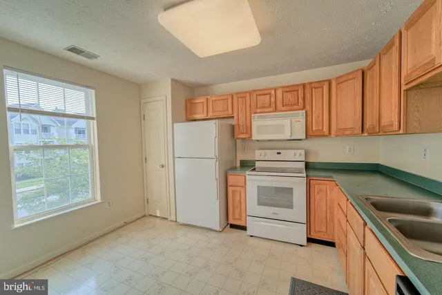 $1,875 | 7906-201 Valley Manor Road, Unit 201E, Owings Mills, MD 21117