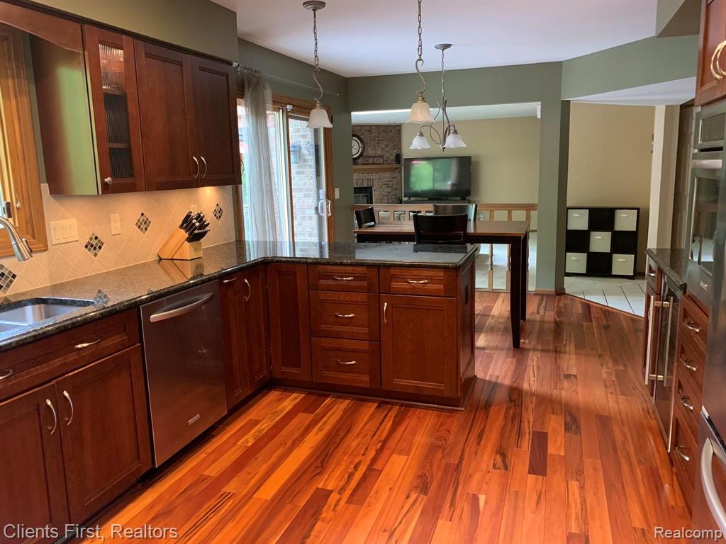 31231 Country Ridge Circle Farmington Hills, MI 48331 - Photo 31 of 73