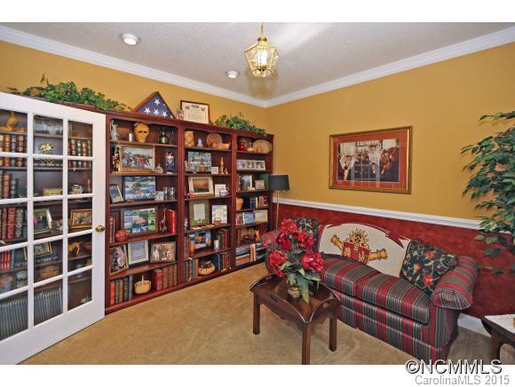 39 Hunters Trace Clyde, NC 28721 - Photo 10 of 18 a view of a livingroom with furniture and toys